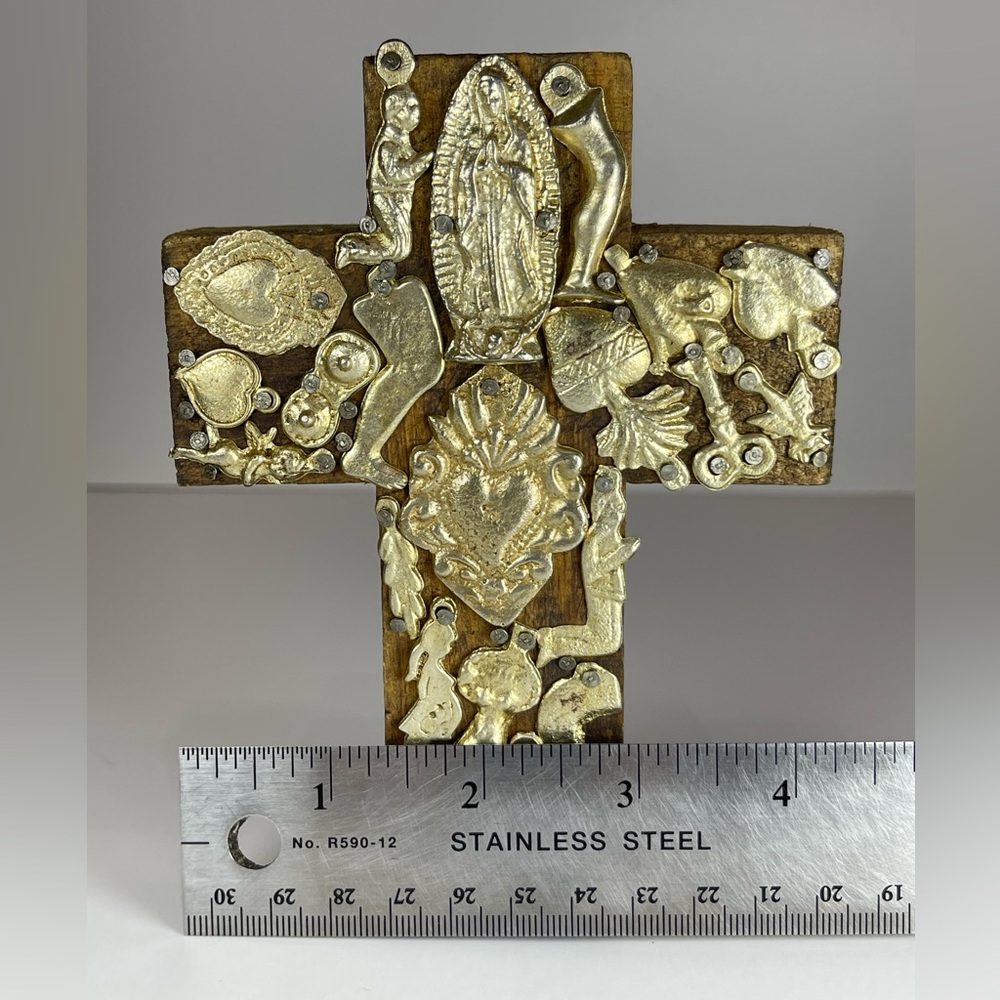 Mexican wooden milagros cross - Picture 5 of 14